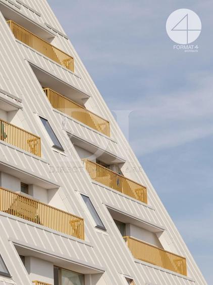 Apartament cu 3 camere semidecomandat în Est