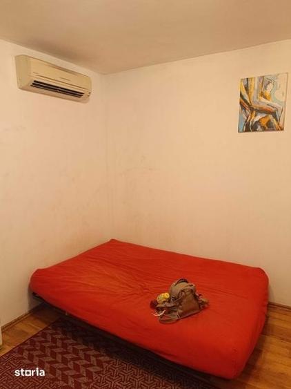 Garsonieră în Titan