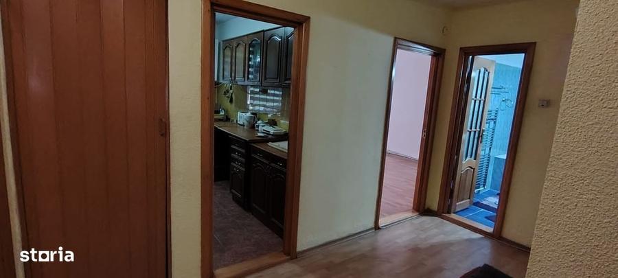 Apartament cu 3 camere decomandat în Ultracentral