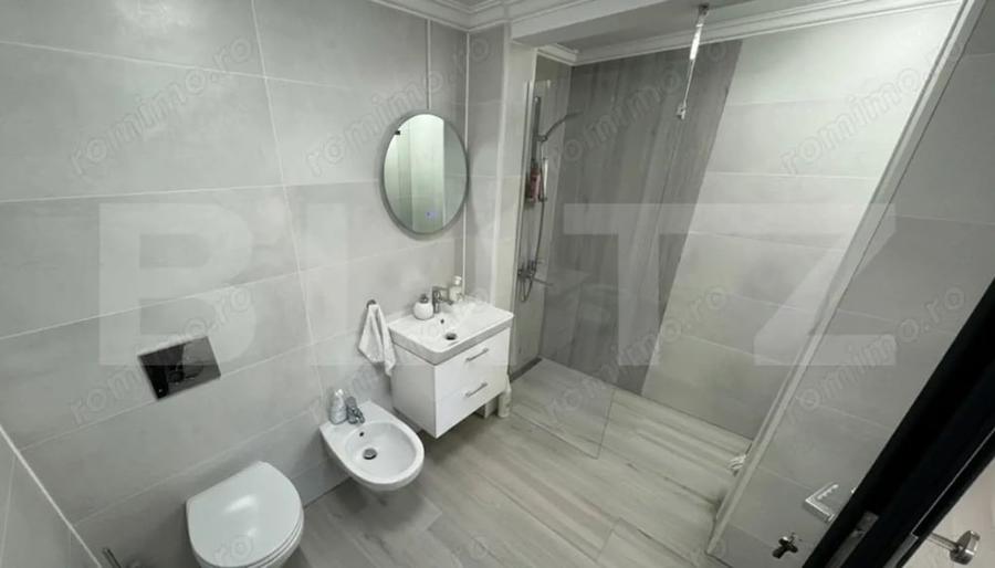 Apartament cu 3 camere decomandat, mobilat în Central
