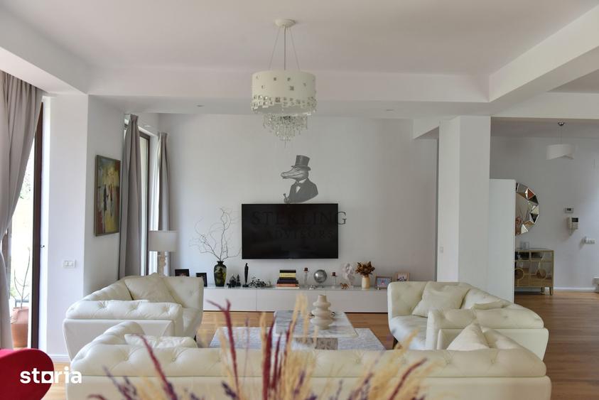 Casă cu 5 camere cu Teren 696 Mp în Central