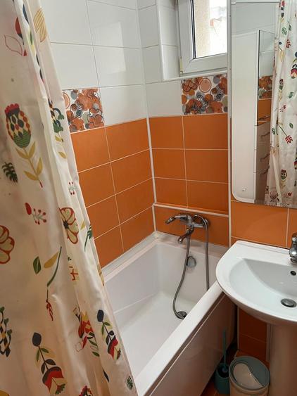 Inchiriere 3 camere Unirii,decomandat,78 MP,centrala termica, 2 bai - 7