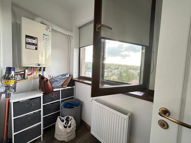 Apartament cu 3 camere decomandat, mobilat în Cug