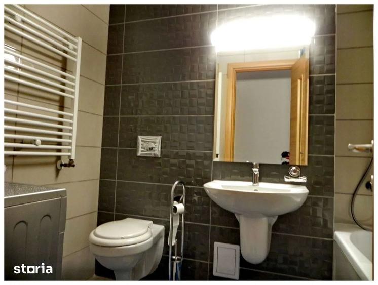 Apartament cu 2 camere decomandat, mobilat în Tractorul