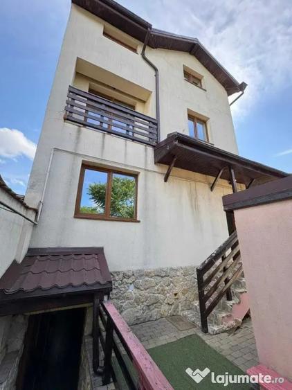 Casă cu 4 camere cu Teren 250 Mp în Berceni