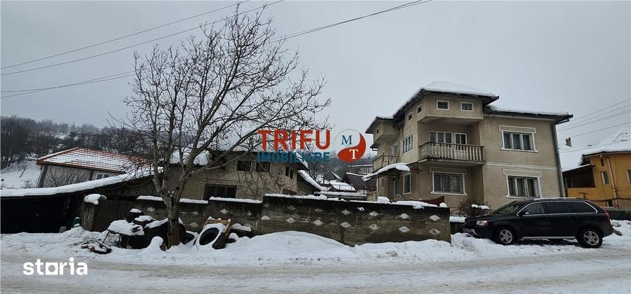 Casă cu 8 camere cu Teren 863 Mp în Meteș