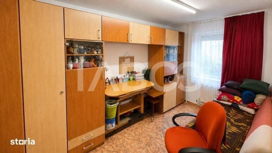 Garsonieră decomandată în Broscărie