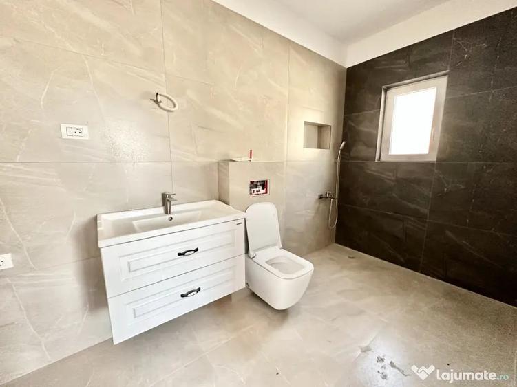 Casă cu 3 camere cu Teren 345 Mp în Moșnița Veche