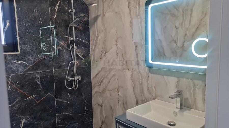 Casă individuală cu 4 camere cu Canalizare în Tunari