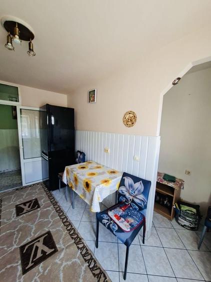 Apartament cu 2 camere decomandat în Vasile Aaron