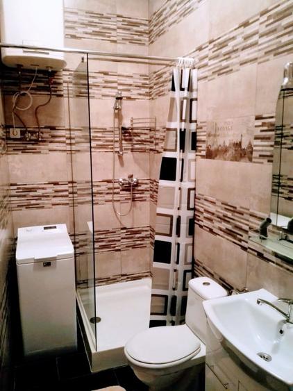 Apartament cu 3 camere semidecomandat în Take Ionescu