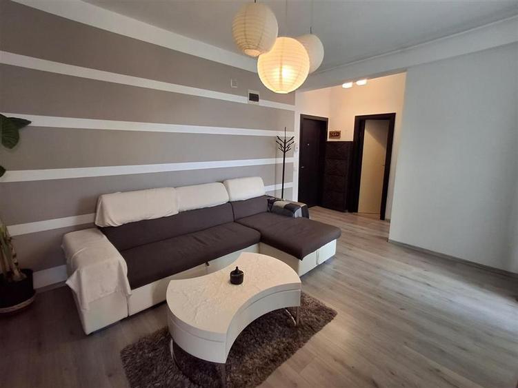 Apartament cu 2 camere semidecomandat în Turnișor