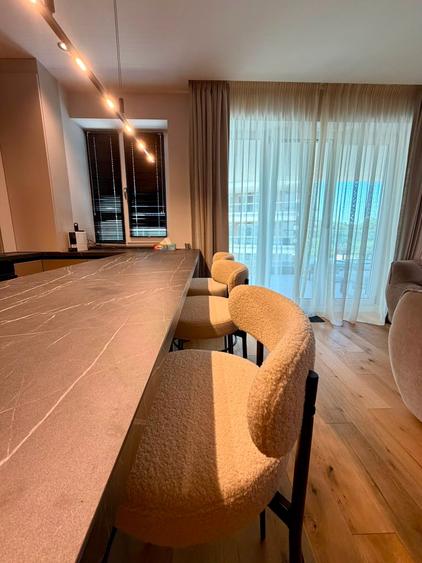 Apartament cu 3 camere semidecomandat în Pantelimon