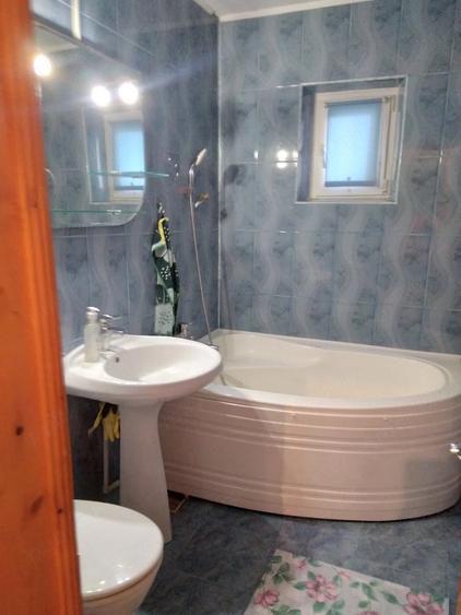 Apartament cu 2 camere decomandat în E3