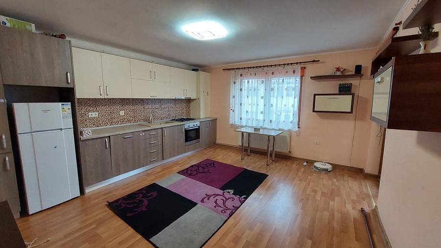 Apartament cu 3 camere în Șelimbăr