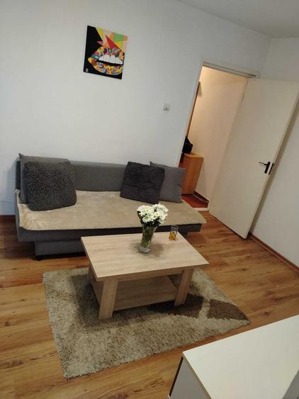 Proprietar, inchiriez apartament cu 2 camere - 1