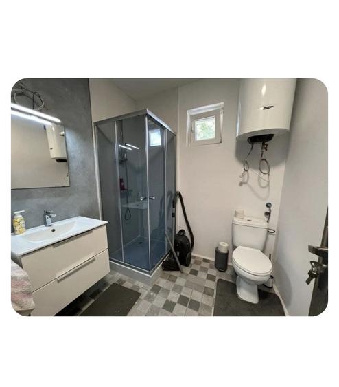 Casă cu Teren 750 Mp în Central