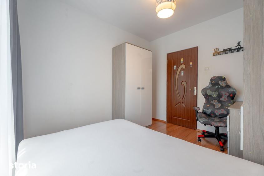 Apartament cu 3 camere decomandat în Dacia