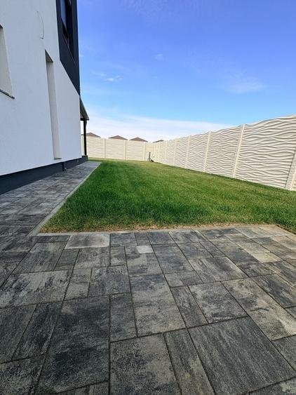 Duplex cu 5 camere cu Canalizare în Moșnița Nouă