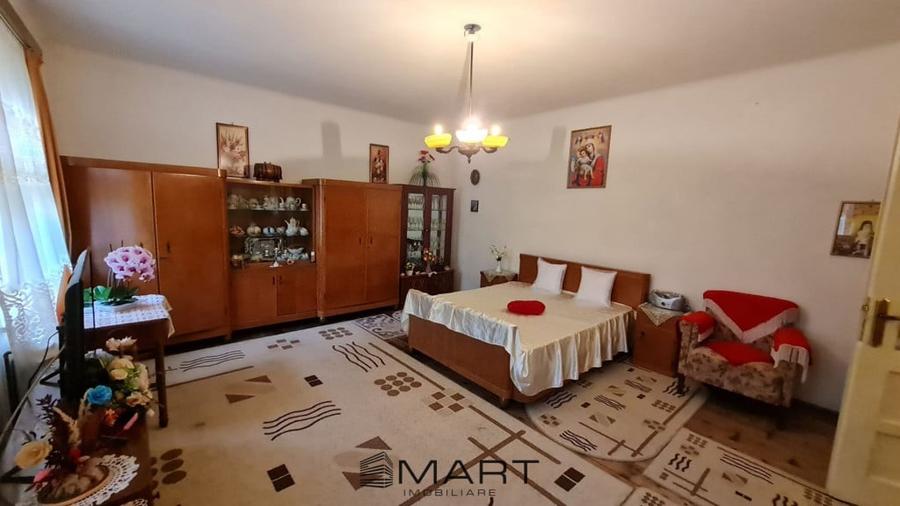 Casă cu 2 camere cu Teren 200 Mp în Central