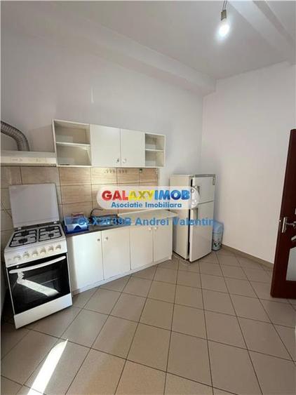 Apartament cu 2 camere decomandat, mobilat în Berceni
