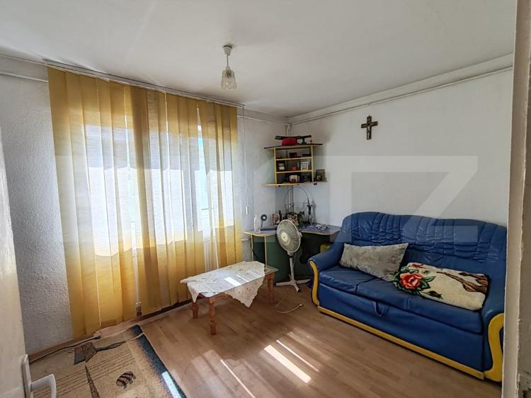 Apartament cu 2 camere semidecomandat, mobilat în Nord