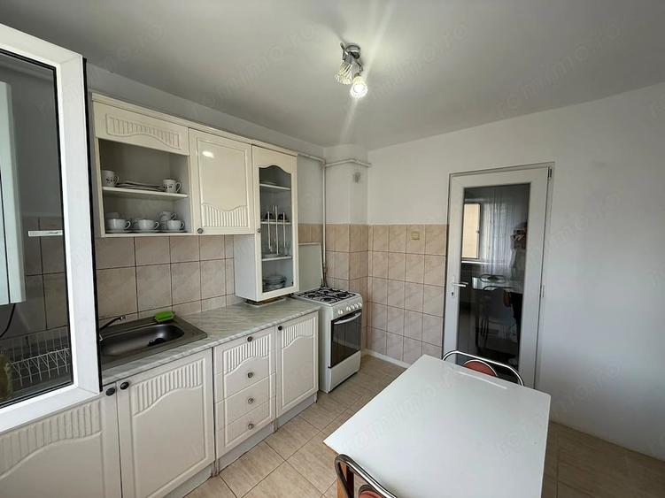 Apartament cu 2 camere semidecomandat în Gojdu