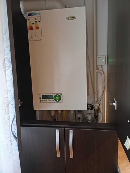 Apartament cu 2 camere decomandat în Micro 20