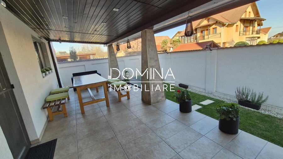 Casă individuală cu 4 camere cu Teren 570 Mp în Est