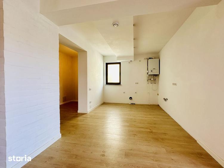 Apartament cu 4 camere în Florești
