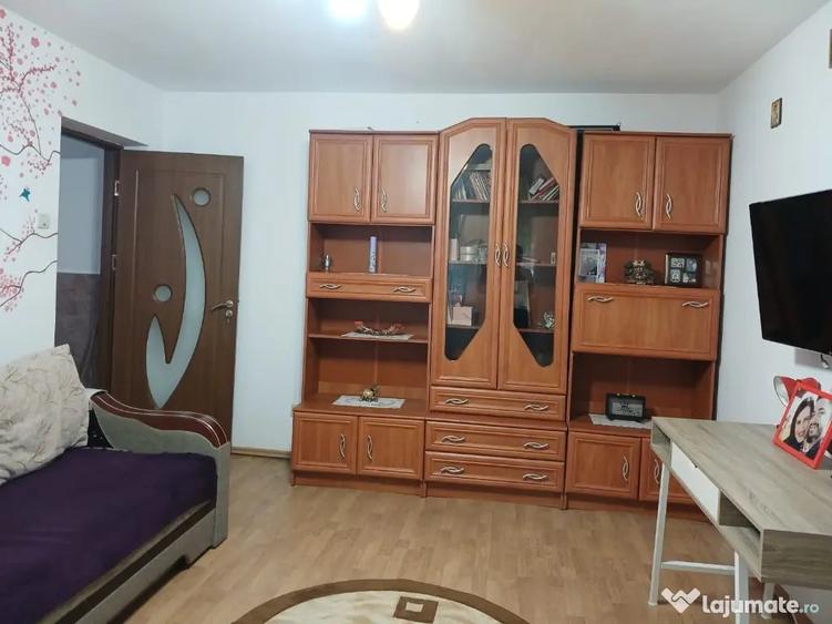 Apartament cu 2 camere nedecomandat în Central
