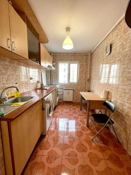 Apartament cu 2 camere decomandat, mobilat în Basarabia