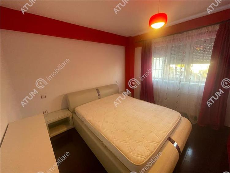 Apartament cu 3 camere decomandat, mobilat în Turnișor