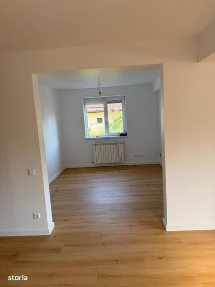 Apartament cu 4 camere în Domnești