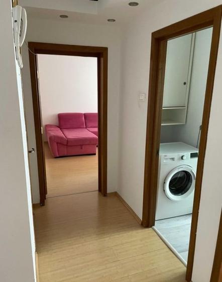 Apartament cu 2 camere decomandat în Baba Novac