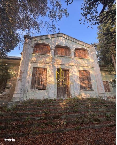 Conac boieresc istoric (anii 1860) in inima Bucovinei - teren 7.721 mp - 7