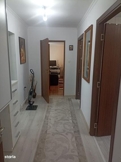 Casă cu 2 camere în Central