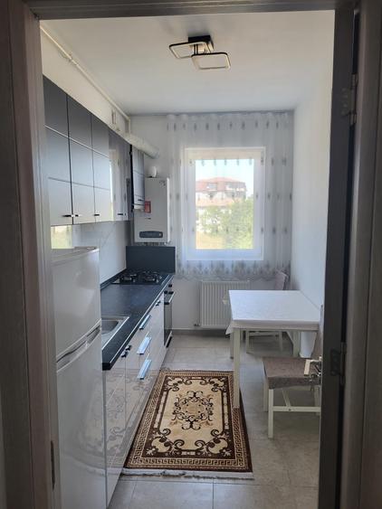 Apartament cu 2 camere decomandat în Dobroești