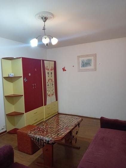 Apartament cu 2 camere semidecomandat în Nord