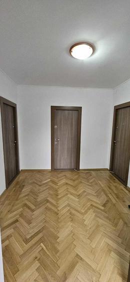 Sinaia, zona ultracentrala - inchiriere garsoniera, renovata ?i mobilata - 3