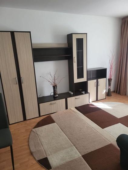 Apartament cu 2 camere decomandat, mobilat în Doamna Ghica