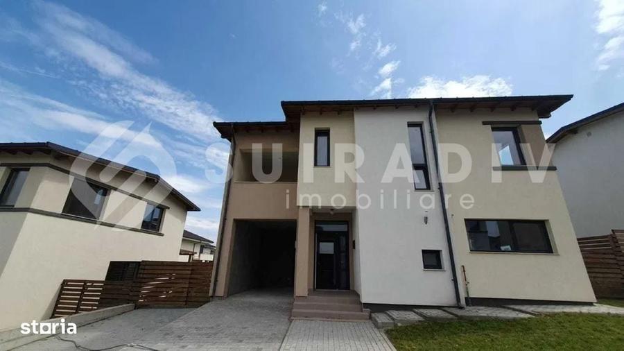 Casă cu 4 camere în Dezmir