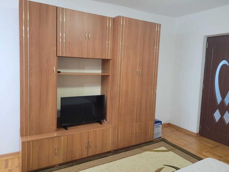 Garsonieră semidecomandată în Micro 3