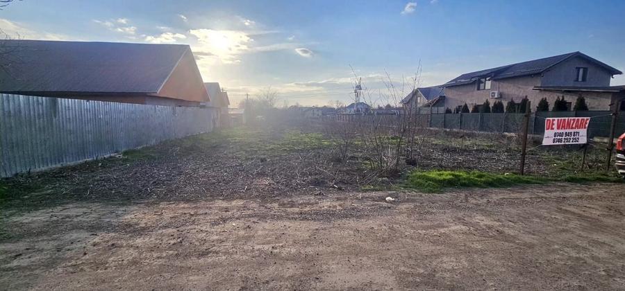 Teren Construcții intravilan de 705 mp, în Vânători