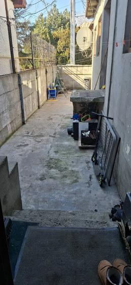Casă cu 3 camere cu Teren 200 Mp în Central