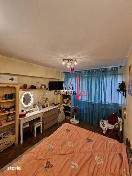 Apartament cu 3 camere decomandat în Basarabia