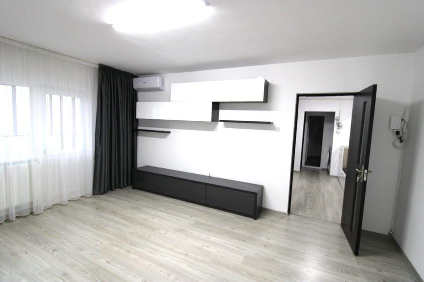 Apartament cu 2 camere decomandat, mobilat în Micro 17