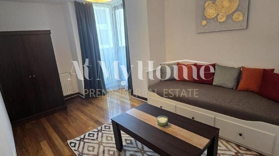 Apartament cu 5 camere decomandat, mobilat în Herăstrău