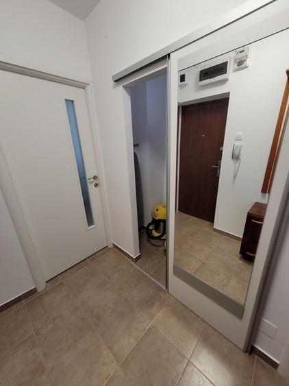 Apartament cu 3 camere decomandat în Politehnica