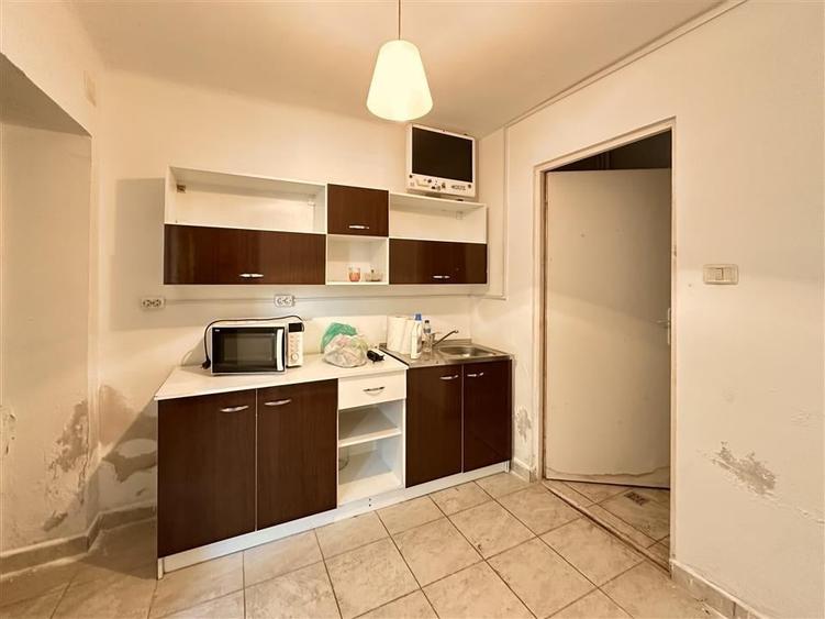 Apartament cu 2 camere semidecomandat în Ultracentral